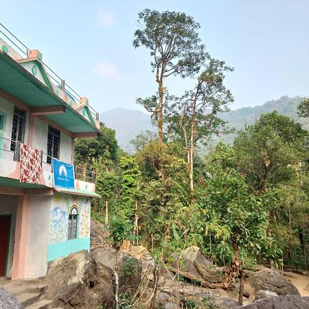 Odyssey Stays Nongriat - 3Kms Trek From Main Road Cherrapunji Exterior photo